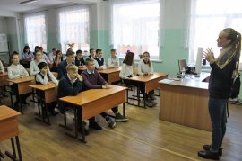 Арсеньевских детей и родителей пригласили на занятия школы «Информационная безопасность семьи»