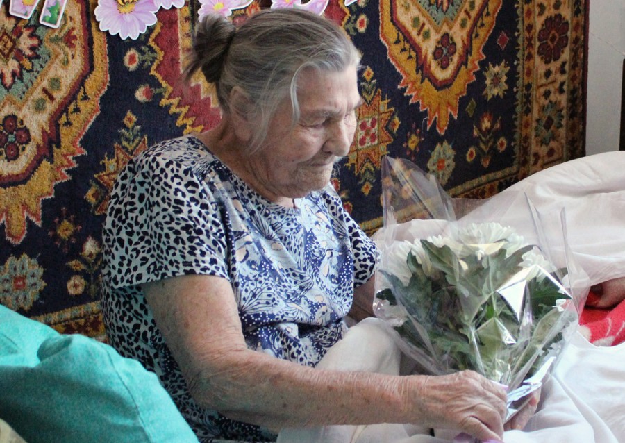 Жительница Арсеньева отметила 100-летний юбилей