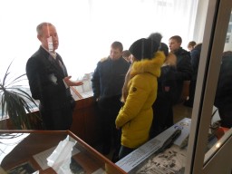 Полицейские пригласили школьников на экскурсию в МОМВД России «Арсеньевский» 2