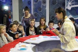 В гостях у Приморского Деда Мороза побывала тысяча юных приморцев 0