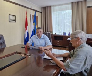 Врио Главы Арсеньевского городского округа еженедельно проводит прием жителей города