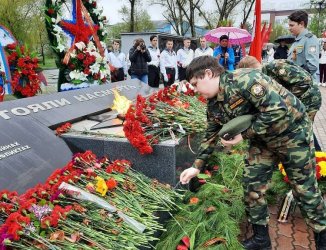 Жители Арсеньева почтили память героев Великой Отечественной войны