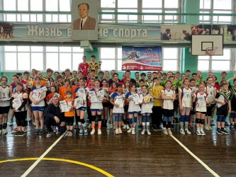 В Арсеньеве прошло первенство Приморского края по волейболу «Мемориал памяти Н.И. Сазыкина»