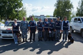 В Арсеньеве дружинники и казаки продолжают помогать полицейским охранять общественный порядок города 4