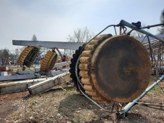 В Арсеньеве демонтировали колесо обозрения, завершается демонтаж аттракционов в парке «Восток» 7
