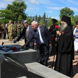 22 июня в Арсеньеве состоялась церемония возложения цветов к обелиску Славы 6