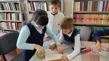 В школах города Арсеньев проходят акции, посвященные Дню школьных библиотек