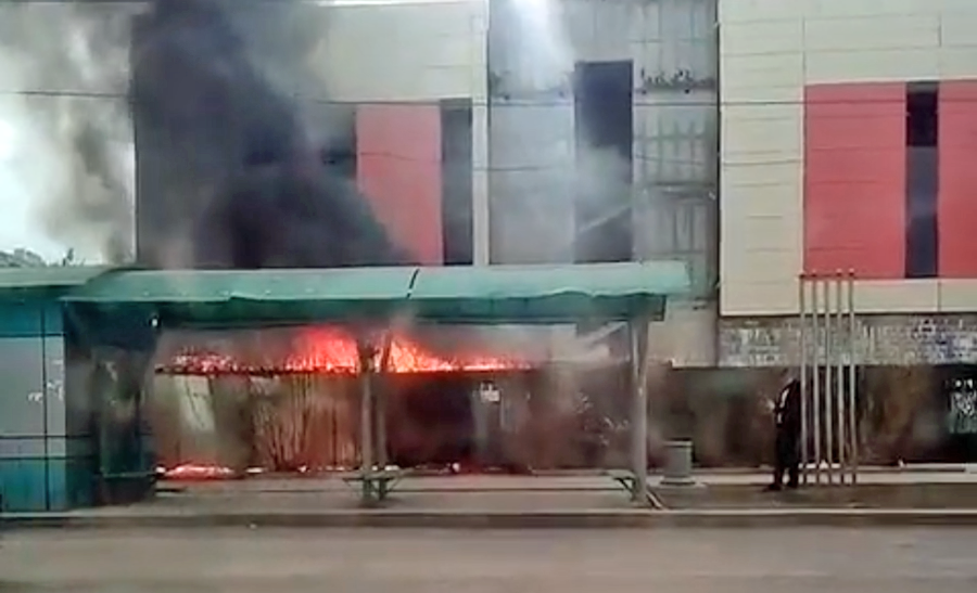 Огонь в центре города Арсеньев