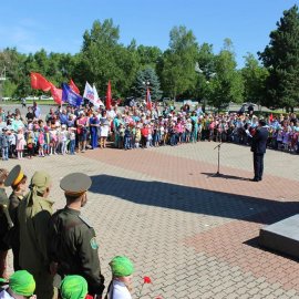 22 июня в Арсеньеве состоялась церемония возложения цветов к обелиску Славы 1