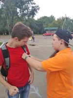 Волонтеры и молодогвардейцы Арсеньева провели акции, посвященные Дню Государственного флага России 1