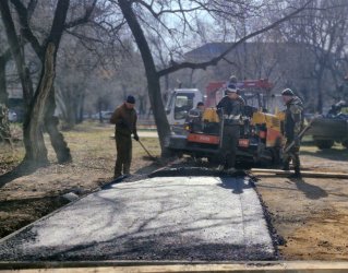 Асфальтированию во дворе дома Калининская 12