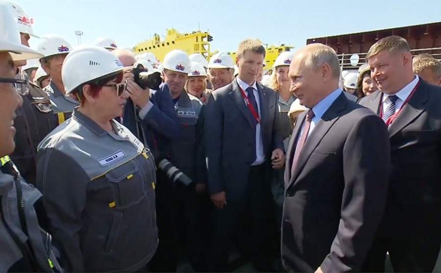 Путин не поверил сказавшей о низкой зарплате сотруднице «Звезды»