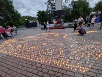 Акция &laquo;Огненные картины войны&raquo; состоялась 22 июня, на площади возле обелиска Славы