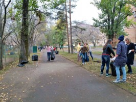 Сотрудники администрации Арсеньевского городского округа приняли участие в субботнике