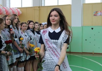 Последний школьный звонок прозвучал для выпускников города Арсеньева 6