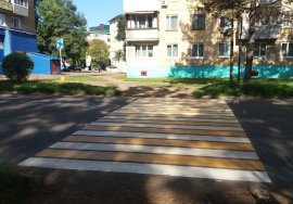 На улицах Арсеньева продолжается обновление дорожной разметки