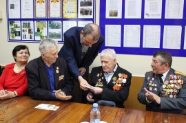 В арсеньевском городском Совете ветеранов состоялась церемония вручения юбилейных знаков 6