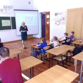 В Арсеньеве рядом с избирательными участками проходят мероприятия в рамках проекта «Школа» 2