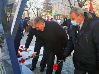 В Арсеньеве прошли памятные мероприятия в честь Дня Героев России
