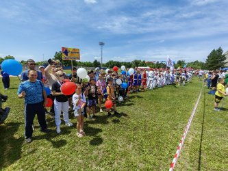 На стадионе Восток состоялся городской фестиваль молодёжи, посвященный Всероссийскому Дню молодёжи 7