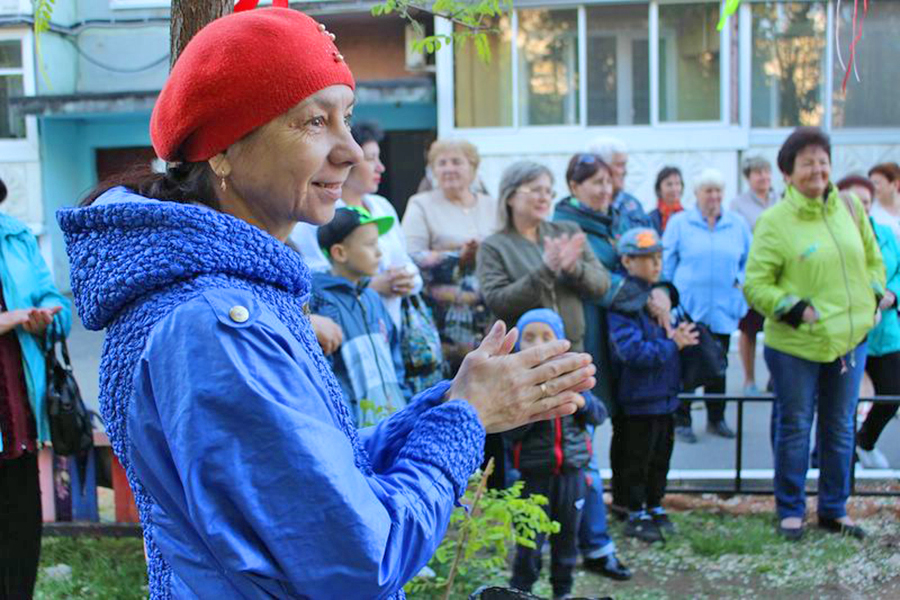Жители дома № 8 по улице Садовой отметили День соседей