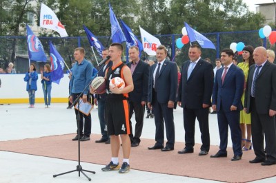 В Арсеньеве открылась многофункциональная спортивная площадка
