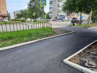 В Арсеньеве продолжается ремонт тротуаров