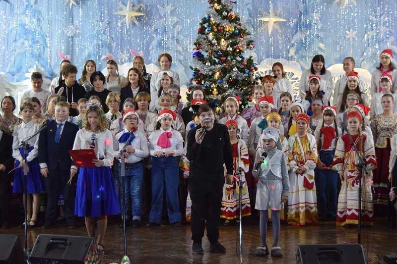 В Детской школе искусств города Арсеньев прошел новогодний концерт