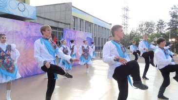 В Арсеньеве состоялся праздничный концерт «Вместе мы большая сила, вместе мы страна Россия» 2