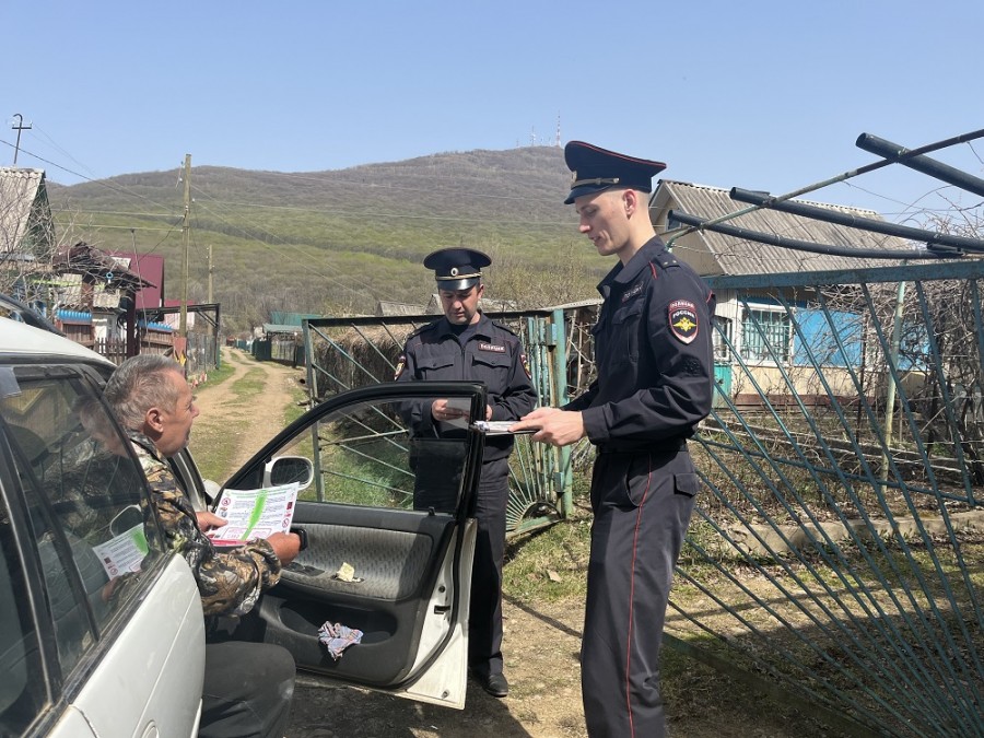 В Арсеньеве полицейские проводят мероприятия по профилактике лесных пожаров
