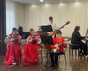В Детской школе искусств города Арсеньев прошли зональные конкурсы юных музыкантов и театралов 1