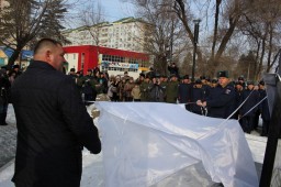 В Арсеньеве открыли памятник Герою России Олегу Пешкову и погибшим летчикам 3
