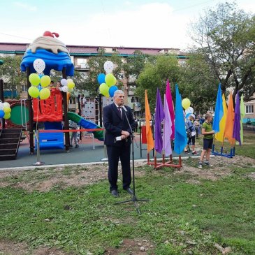 В Арсеньеве состоялась церемония открытия детской площадки 0