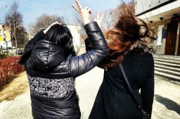 ​В Приморье две 15-летних девушки подозреваются в разбое со смертельным исходом