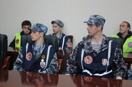 Полицейские в Арсеньеве наградили дружинников за активное участие в охране общественного порядка 5