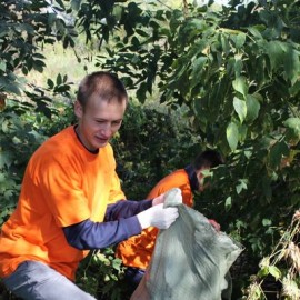 Жители Арсеньева приняли участие во Всероссийской акции по очистке берегов малых рек и водоемов 2