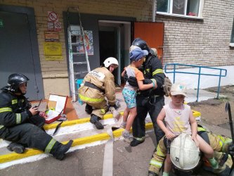 Сотрудники Арсеньевского пожарно-спасательного гарнизона провели пожарно-тактические занятия