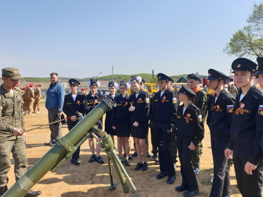 Юные арсеньевцы приняли участие в военно-патриотической игре «Zарница-2022»