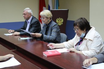 В Арсеньеве состоялось заседание общественной комиссии по включению дворовых территорий в программу