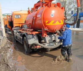 В Арсеньеве не прекращается работа по очистке дорог и тротуаров от снега и льда 1