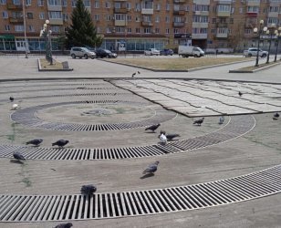 В Арсеньеве продолжаются работы по восстановлению городского фонтана 1