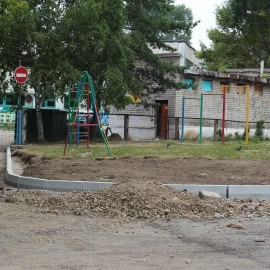 В Арсеньеве начались работы по благоустройству дворовых территорий 2