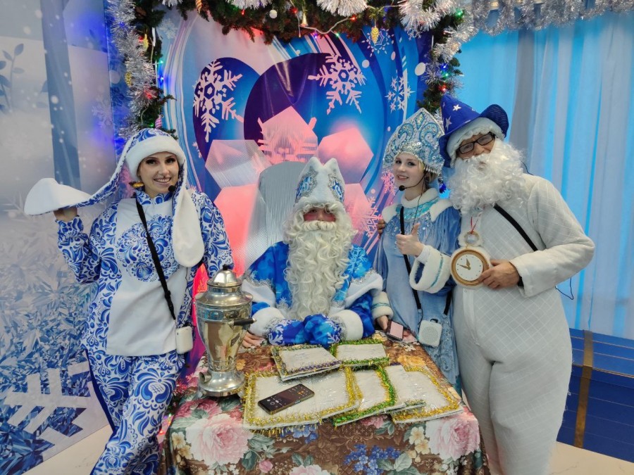 В Арсеньеве Дед Мороз проводит для малышей веселые квест-программы «Морозный день рождения»