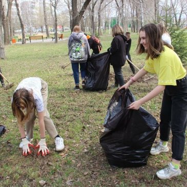 В Арсеньеве прошли акции по весенней уборке города в рамках Всероссийского субботника. 2