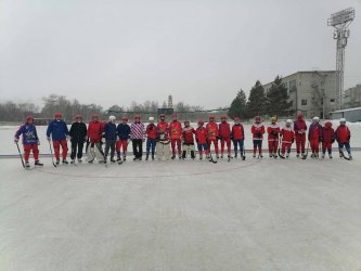 В Арсеньеве идет открытое Первенство города по хоккею с мячом