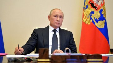 Путин продлил режим нерабочих дней