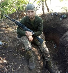 На здании «Восток» была установлена мемориальная доска в память о Сергее Анатольевиче Чистякове 0