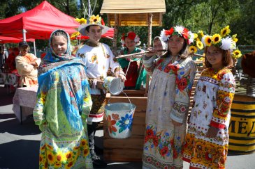 Губернатор дал старт традиционному фестивалю «Арсеньевская осень» 2
