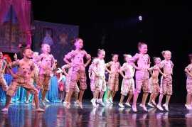 Премьера спектакля «Кошкин дом» состоялась 9 апреля на сцене Дворца культуры «Прогресс» 3