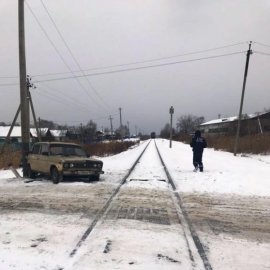 В Арсеньеве пожилой водитель на «Ладе» врезался в поезд на железнодорожном переезде 0